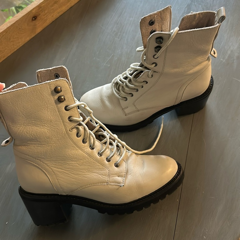 Leather Cream combat boots , size 7